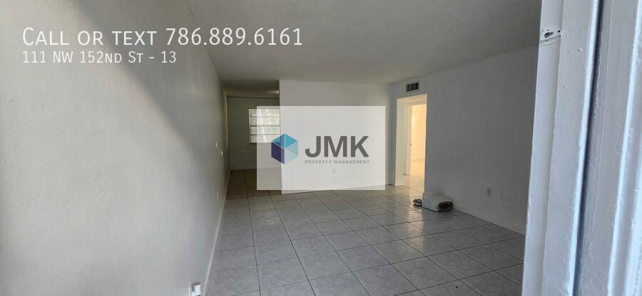 Spacious 2 bedroom unit. Must see! Centrally located. property image