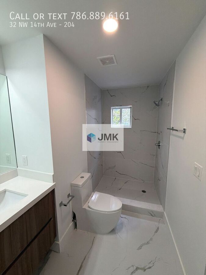 Brand-New 3 Bed / 2 Bath Condo – In-Unit Washer & Dryer property image