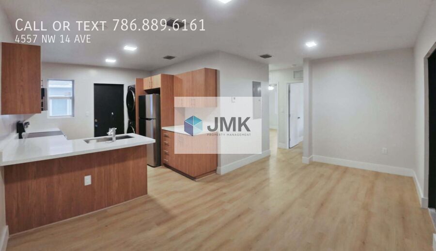 Completely Renovated 2-Bedroom Apartment with Washer & Dryer property image