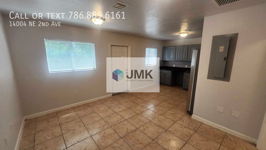 Spacious 4 Bed / 2 Bath Duplex in Prime North Miami Location property image