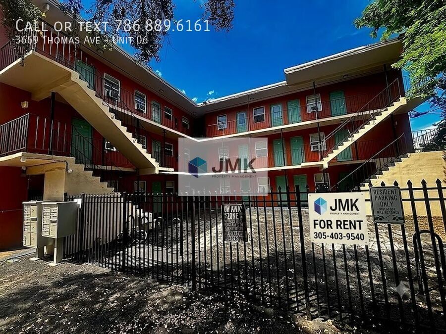 Charming 2 Bed/1 Bath Coconut Grove Living – 3669 Thomas Avenue property image