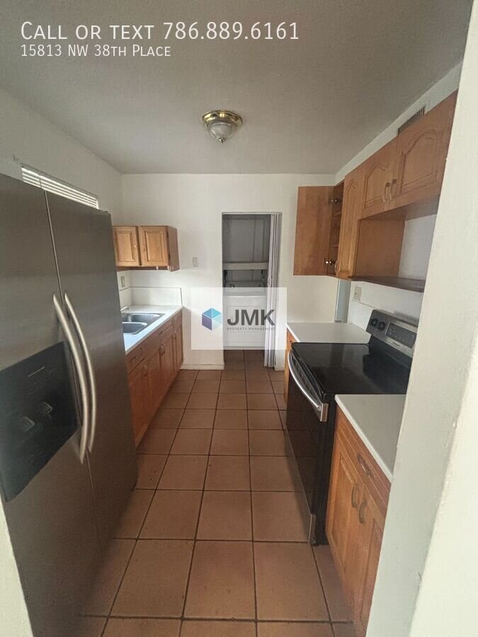 3-Bedroom, 2-Bathroom - ALL UTILITIES INCLUDED!!! property image