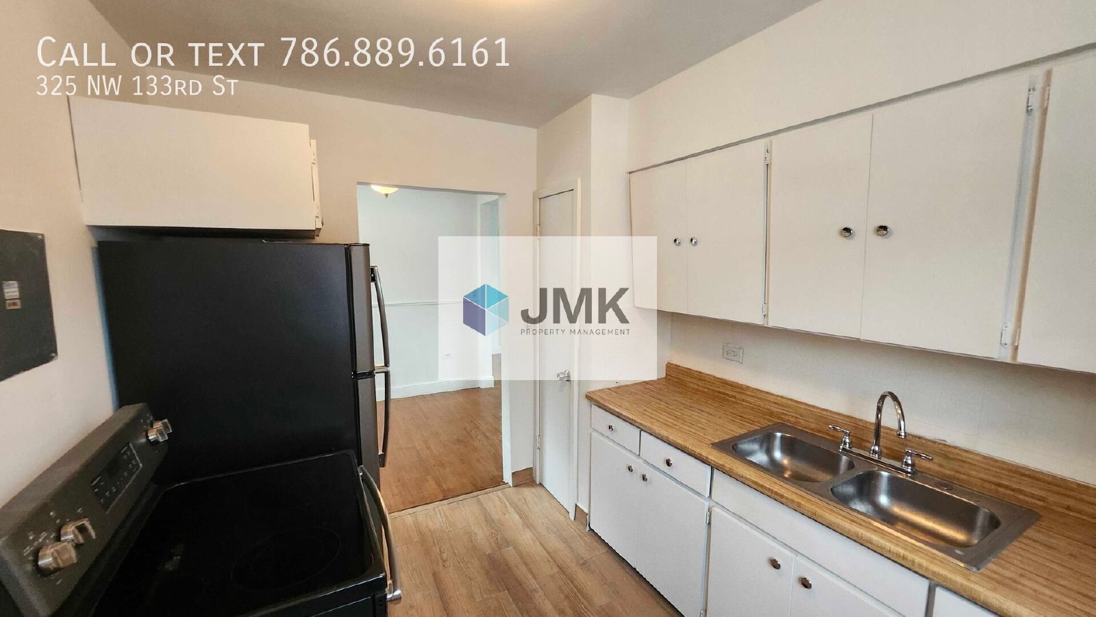 Charming 2-Bed Single-Family Home featuring Hardwood Floors & Huge Yard property image